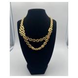 Beautiful Costume Jewelry Necklace - Woman