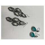 Beautiful Costume Jewelry Earrings - Woman