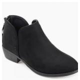 Brand New - Livy Boots Women’s black boots size 7