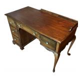 BR3 - Vintage Desk & Chair Set