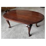 FR - Vintage Queen Anne Style Cherry Oval Coffee Table