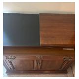 LR - Vintage Thomasville Georgian Style Server/Cabinet
