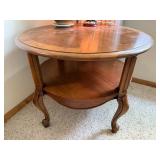 Round Wood Accent End Table w Shelf Cabriole Legs 28in Traditional