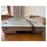 Accurian DVD VCR Combo Recorder VHS Hi-Fi DVD-RW/R Silver See Photos