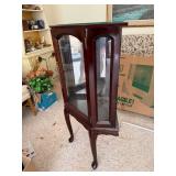 Vintage Wood Glass Curio Display Cabinet Queen Anne Style Good