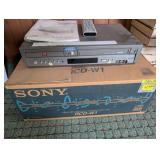 Samsung DVD-V3500 DVD/VHS Dual Deck Recorder With Remote & Manual