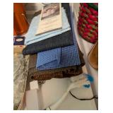 Mixed Lot: BMG XL600 Force Elite Shoe Polisher, Birdhouse & Holiday Decor
