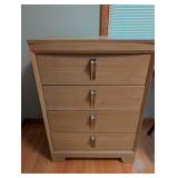 4-Drawer Dresser Chest
