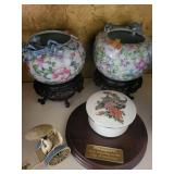 Mixed Decorative Ceramic & Wood Assortment (6 Pieces)