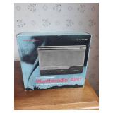 Realistic 12-240 Weatheradio Alert Radio With Box & Cord