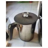 Osterizer Blender, Farberware Grill & Kitchenware Mixed Lot