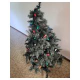 Pre-Lit Artificial Christmas Tree With Multicolor Lights