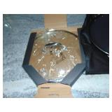 Hexclad Hybrid Nonstick 12 Inch Fry Pan with Tempered Glass Lid
