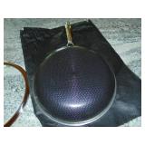 Hexclad Hybrid Nonstick 10 Inch Fry Pan with Tempered Glass Lid