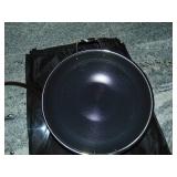 Hexclad Hybrid Nonstick 12 Inch Wok with Tempered Glass Lid
