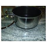 HexClad 7-Quart Hybrid Deep Sauté Pan/Chicken Fryer with Lid