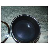 HexClad 3-Quart Hybrid Nonstick Saucepan with Lid