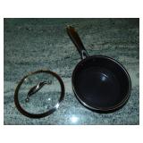 HexClad 2-Quart Hybrid Nonstick Saucepan with Lid