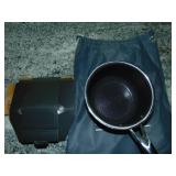 HexClad 1-Quart Hybrid Nonstick Saucepan with Lid