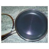 Hexclad Hybrid Nonstick 12 Inch Fry Pan with Tempered Glass Lid