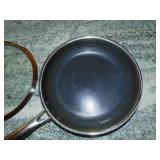 Hexclad Hybrid Nonstick 10 Inch Fry Pan with Tempered Glass Lid