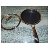 Hexclad Hybrid Nonstick 8 Inch Fry Pan with Tempered Glass Lid