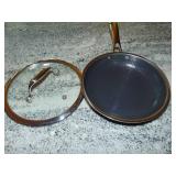 Hexclad Hybrid Nonstick 8 Inch Fry Pan with Tempered Glass Lid
