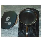 Hexclad Hybrid Nonstick 12 Inch Fry Pan with Tempered Glass Lid