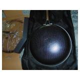 Hexclad Hybrid Nonstick 10 Inch Fry Pan with Tempered Glass Lid