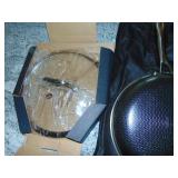Hexclad Hybrid Nonstick 10 Inch Fry Pan with Tempered Glass Lid