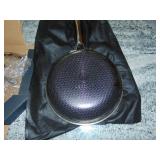 Hexclad Hybrid Nonstick 8 Inch Fry Pan with Tempered Glass Lid