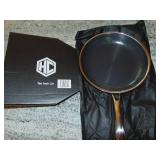 Hexclad Hybrid Nonstick 10 Inch Fry Pan with Tempered Glass Lid