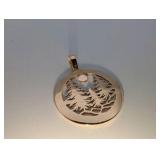 14K yellow gold pendant, detailed trees and mountains