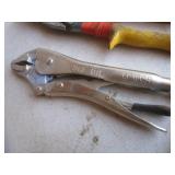 Tools: Snips, Wrench, Level