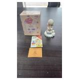 precious moments, 136212, “Girl with Blocks”, Age 2 figurine