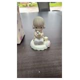 precious moments, 136212, “Girl with Blocks”, Age 2 figurine