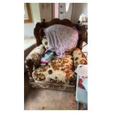 2x decorative chairs