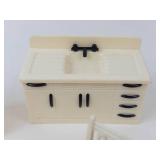 Vintage Renwal Plastic Dollhouse Kitchen Set With Table & Chairs