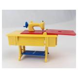Renwal Miniature Sewing Machine & Furniture Mixed Lot