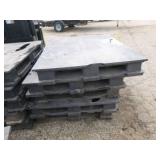 5 Heavy Duty Plastic Pallets