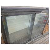 7 Aluminum Frame Windows with Screens
