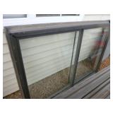 7 Aluminum Frame Windows with Screens