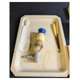 Vanity Grooming Set With Mirrors, Razors & Brush Cases