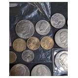 U.S. Coin Assortment Kennedy Half Dollars Eisenhower Dollars & Assorted Change