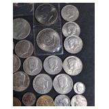 U.S. Coin Assortment Kennedy Half Dollars Eisenhower Dollars & Assorted Change