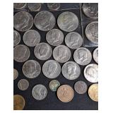 U.S. Coin Assortment Kennedy Half Dollars Eisenhower Dollars & Assorted Change