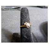 Gold Tone Floral Cluster Ring