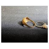 10k Gold Red Stone Ring & Pearl Ring 5.68g