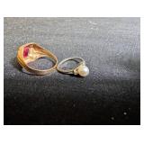 10k Gold Red Stone Ring & Pearl Ring 5.68g