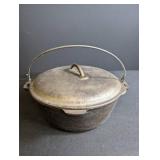 Cast Iron No. 8 Covered Pot With Trivet Insert